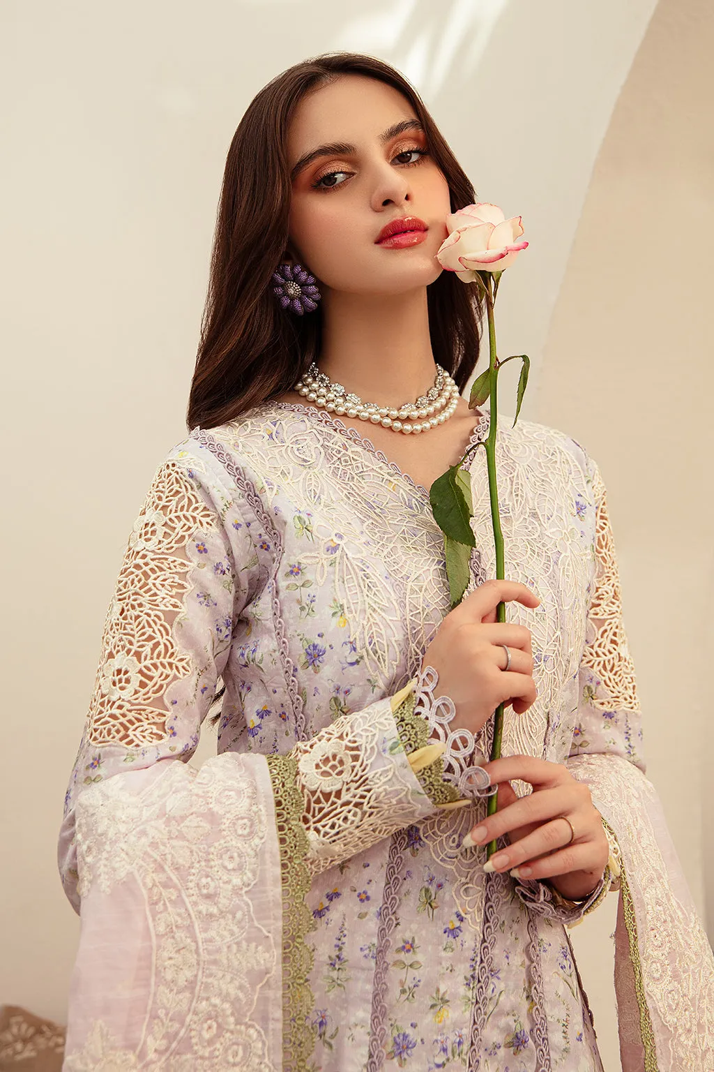 Alif Affordable Lawn by Abbas Jamil Rajpoot  – Aria