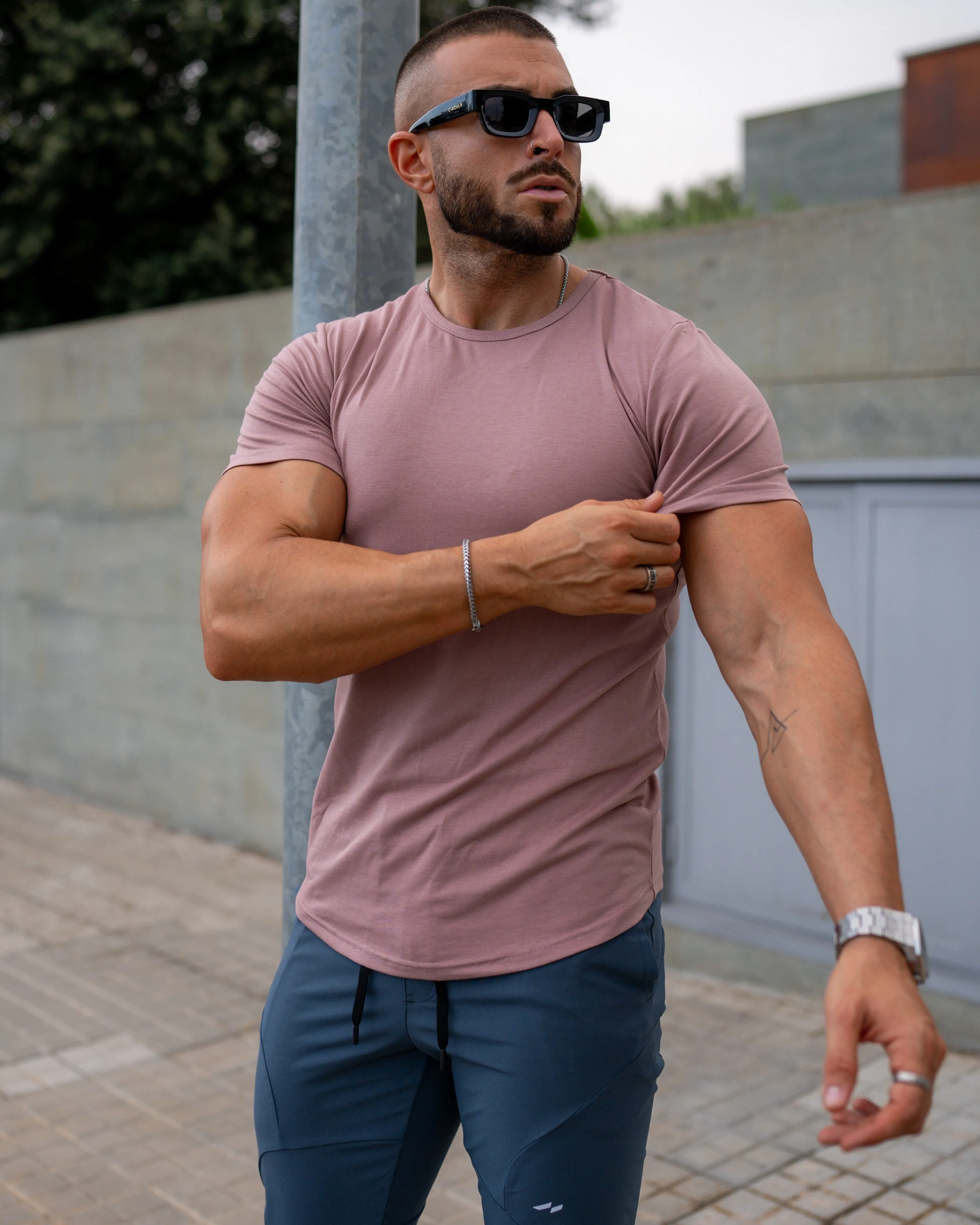 All Day Elite Curve-Hem Tee Short Sleeve