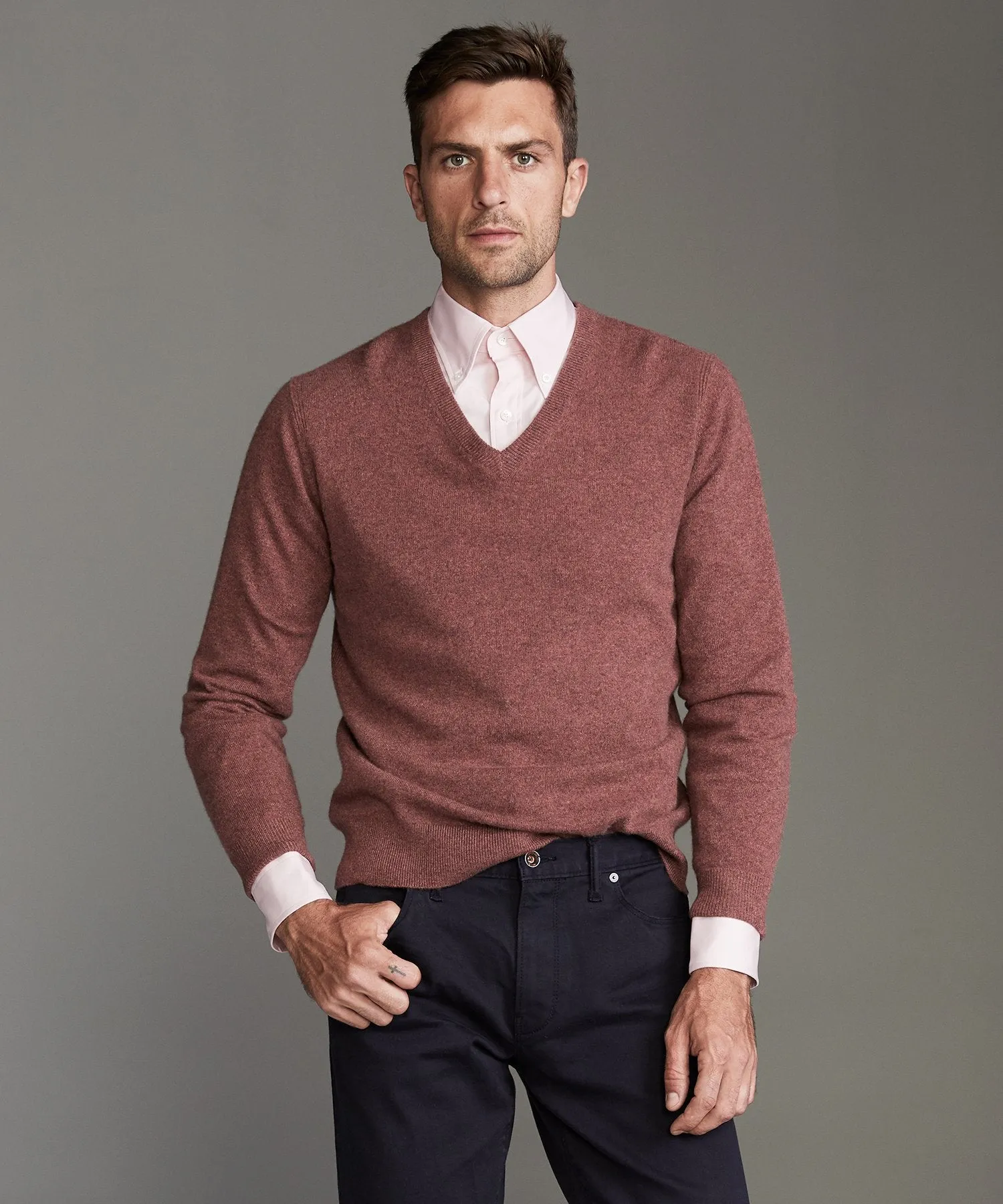 Cashmere V-neck Sweater in Burnt Rose