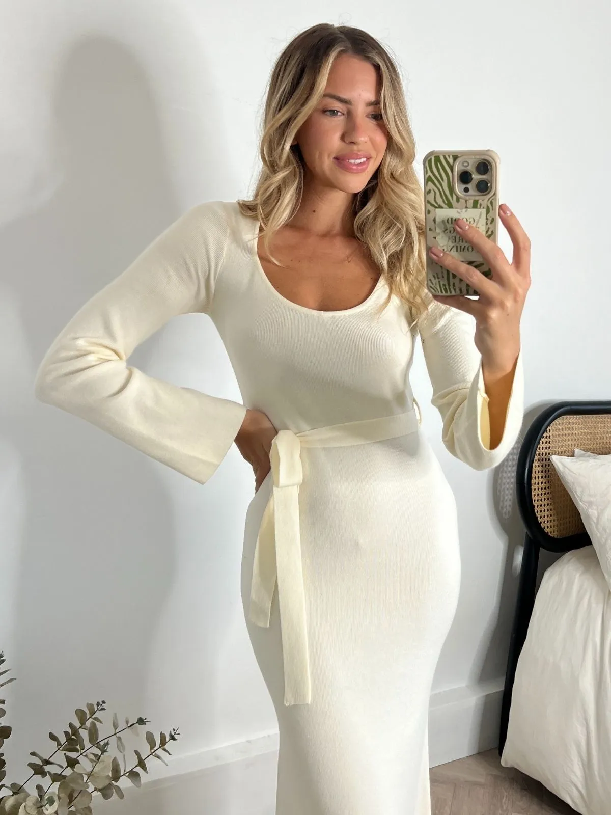 Haisley Sweetheart Knitted Midi Dress / Cream