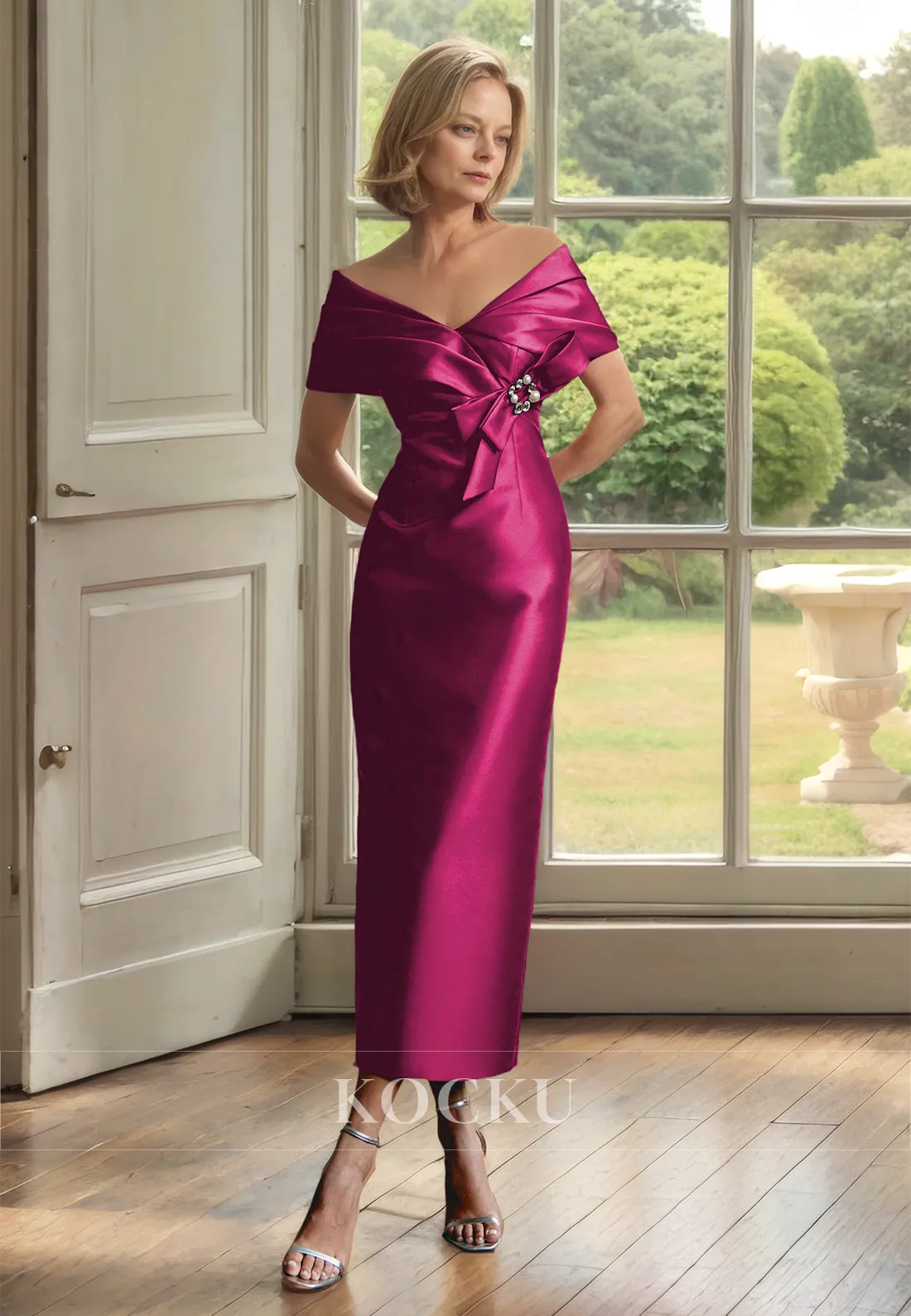 Low V-Neck Long Sleeves Sheath Ruched Satin Mother of Bride Dress Cocktail Gowns with Beads